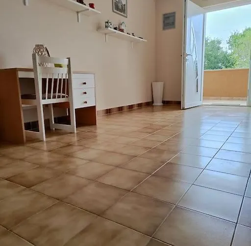 Luna Appartement Šajini